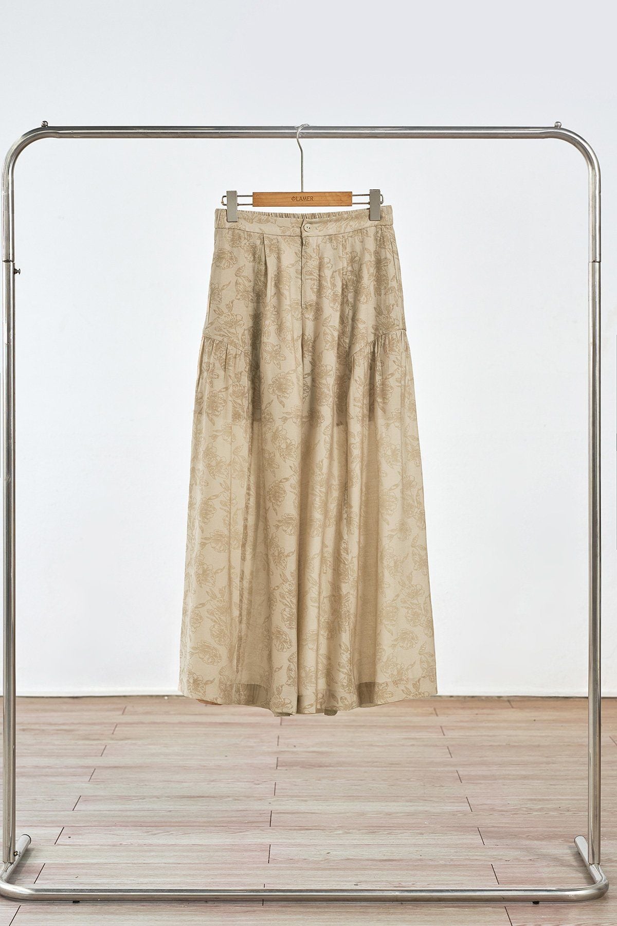 Quần ống rộng bổ mảnh chun sau - B64W26H001