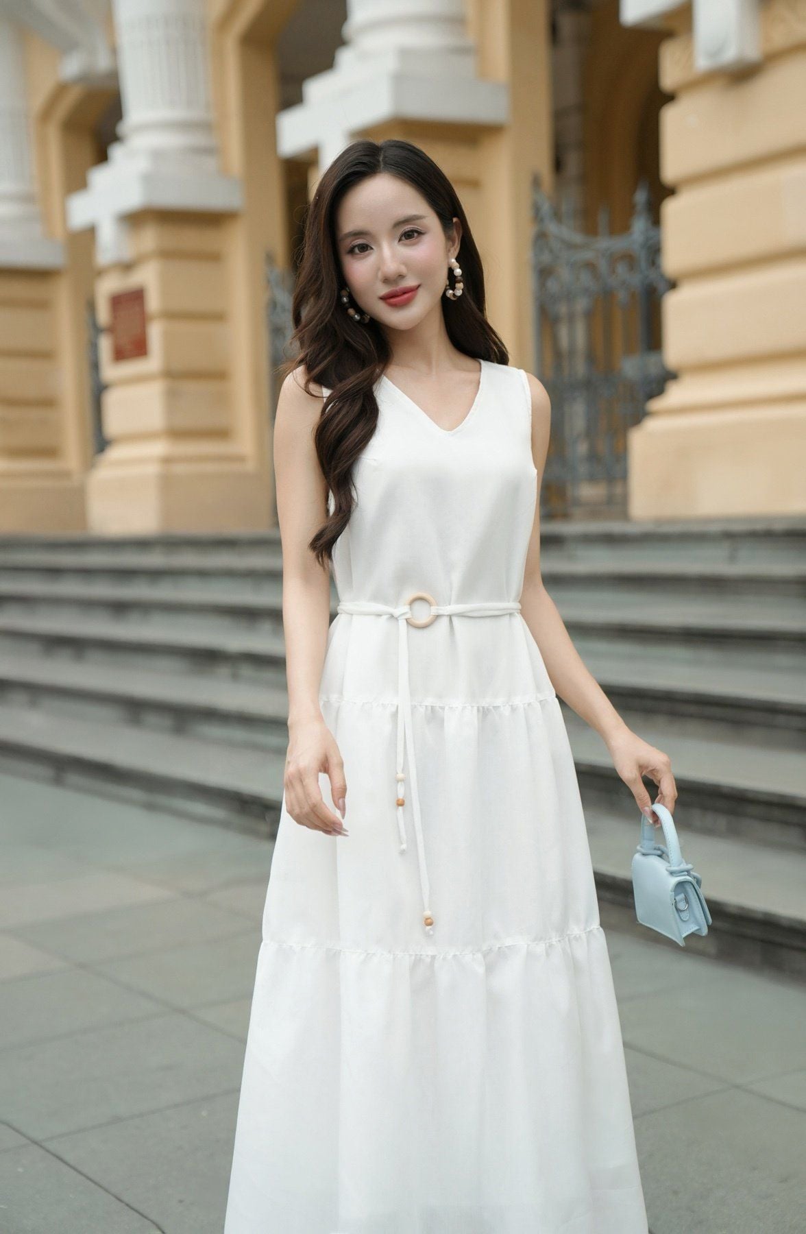 Đầm sát nách nhún tầng thắt eo - D63M25H008