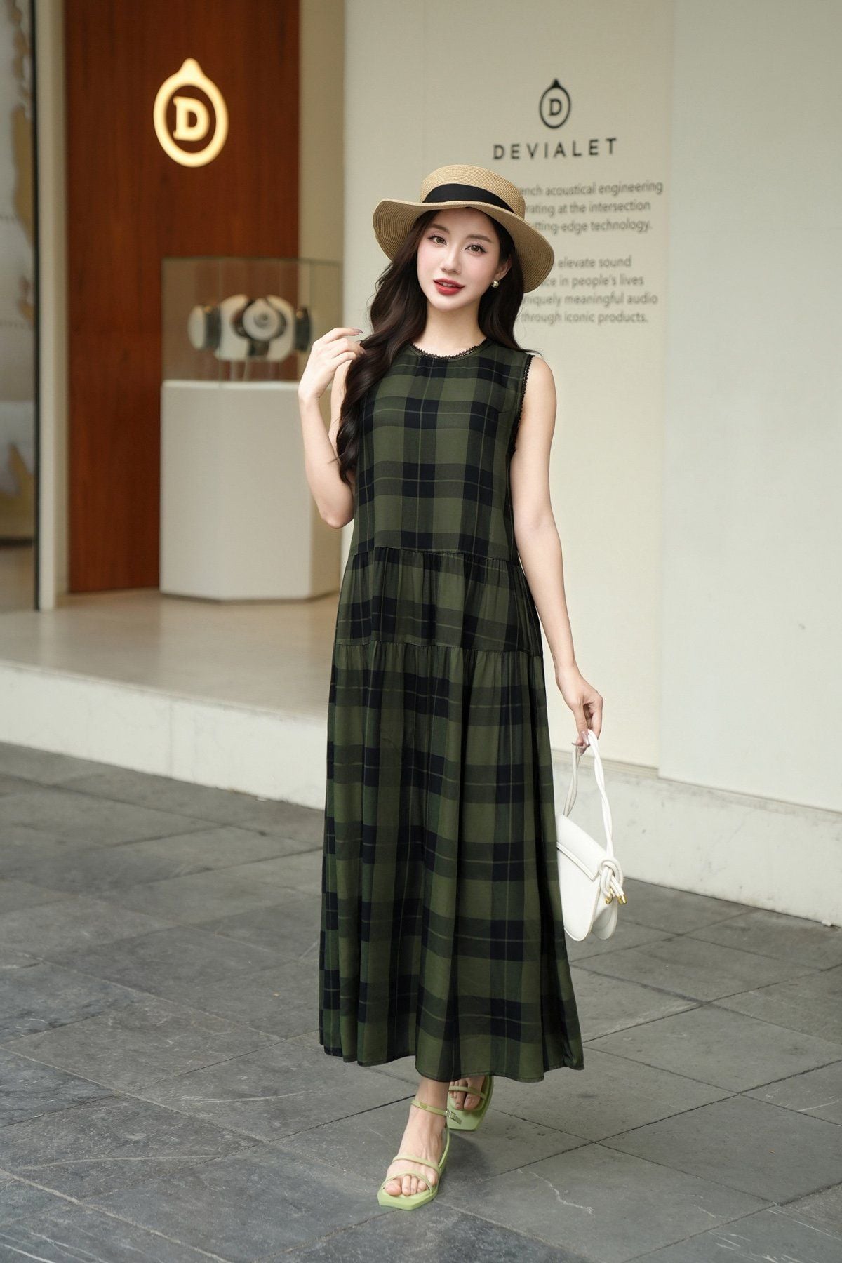 Đầm suông sát nách nhún tầng - D63T25H001