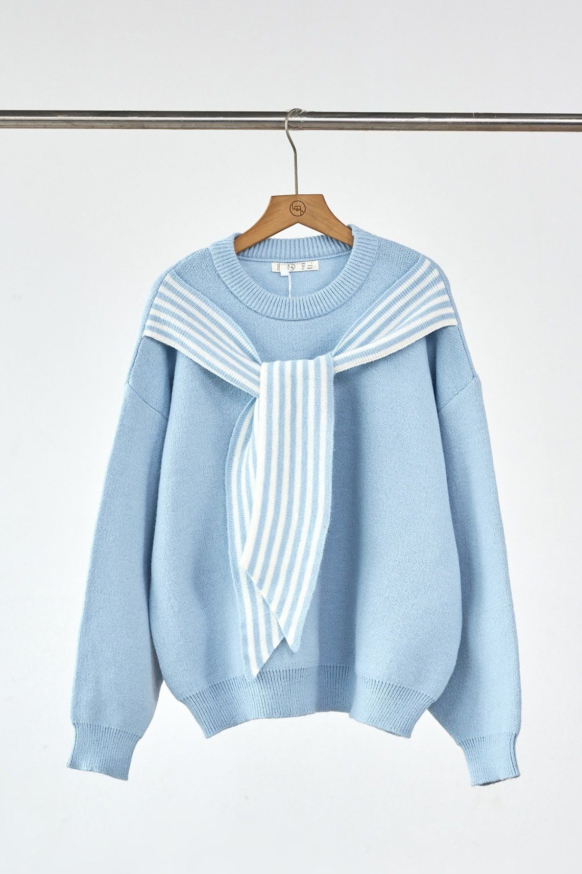 Áo len dáng rộng vai chờm phối khăn - H61W25T003