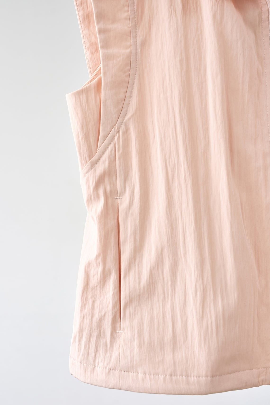 Áo khoác gió gile khoá kéo dáng suông - H65G26Q001