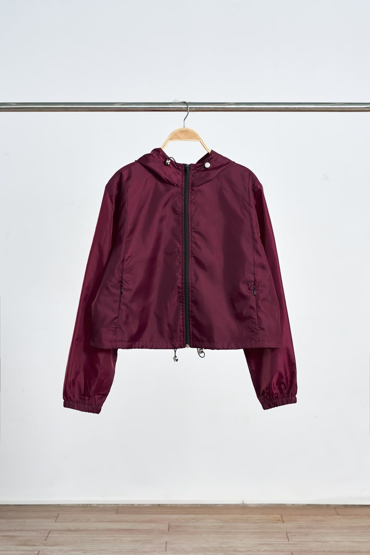 Áo gió rút dây; cổ mũ - H65I25T001