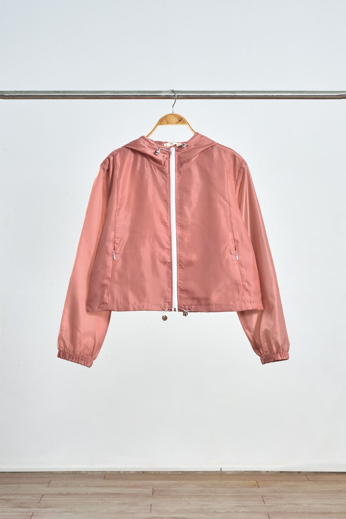 Áo gió rút dây; cổ mũ - H65I25T001