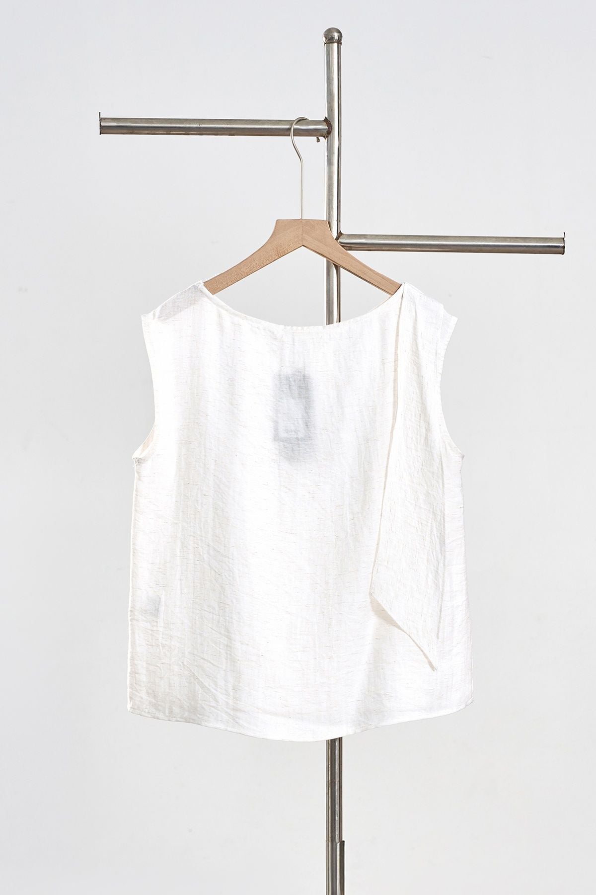 Áo nơ vai dáng suông - L61B26H003