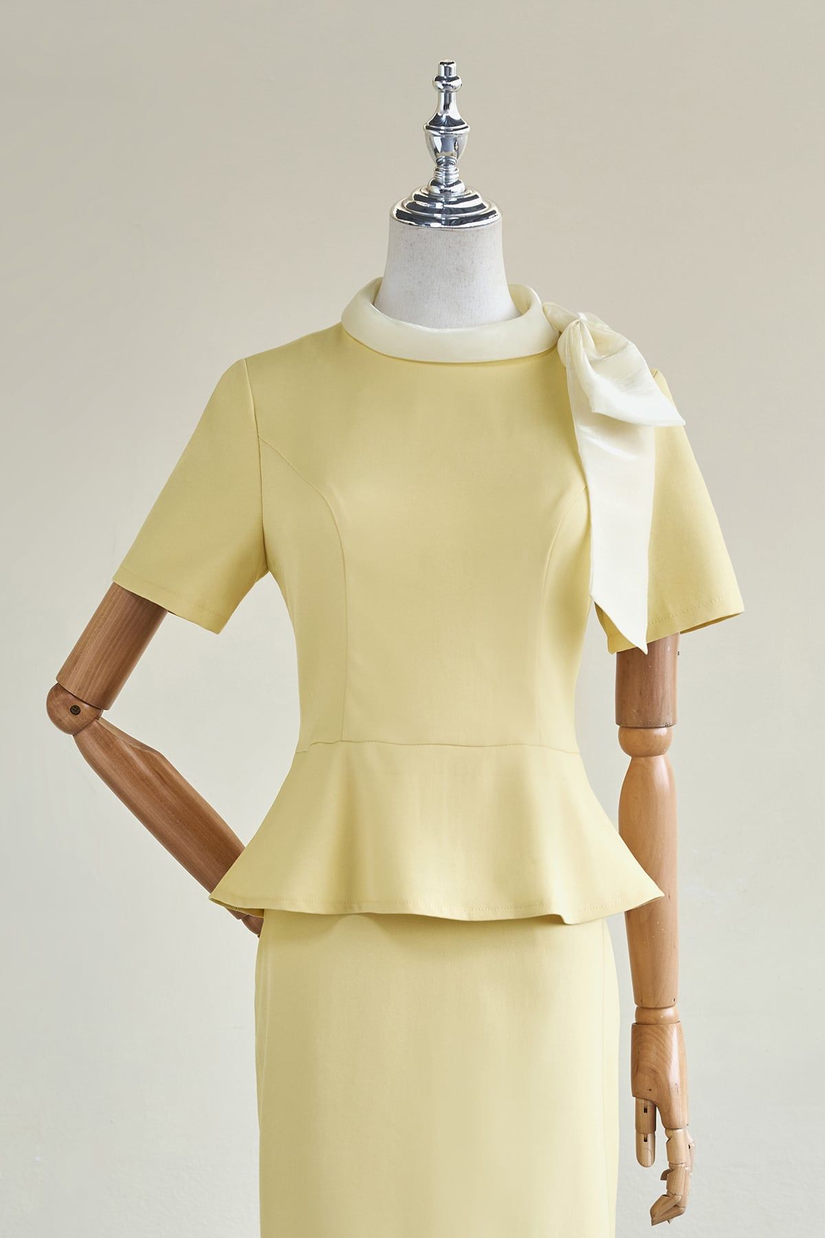 Áo peplum cổ phối nơ vai - L61B26Q008