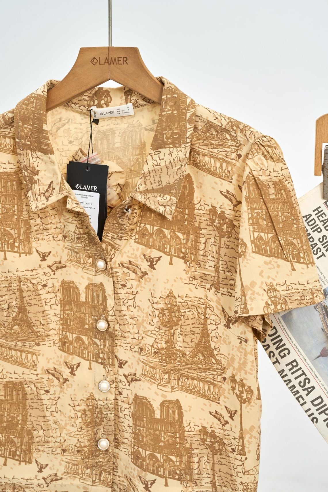 Áo sơ mi croptop đính cúc - L61H25H089