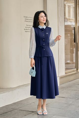 Áo sơ mi phối tay; nơ eo thêu ngực - L61H26Q004