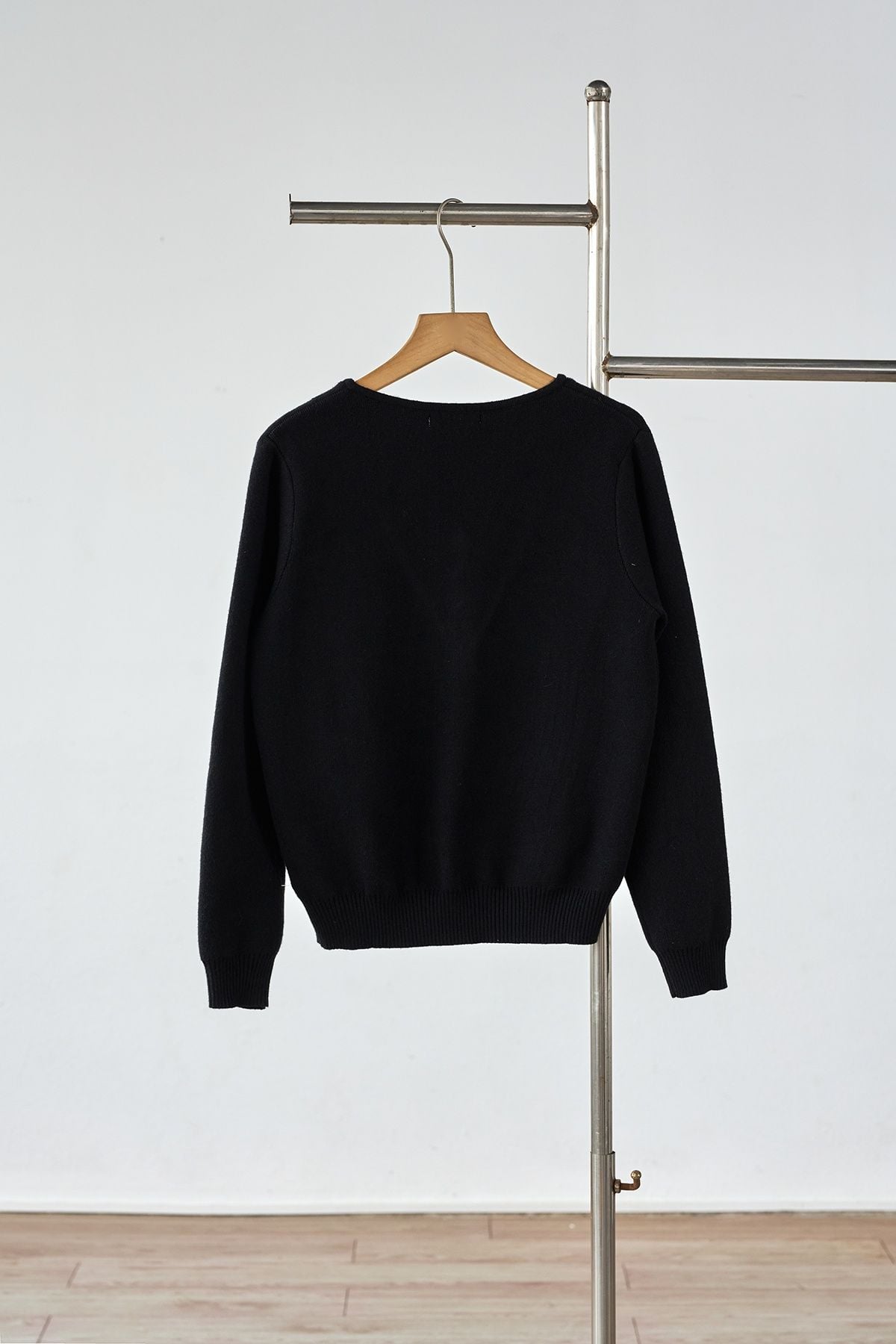 Áo len bo gấu phối ngực - L61W25T004