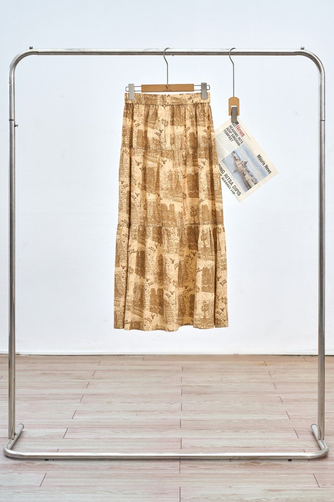 Chân váy xoè nhún 3 tầng đính cúc - L62L25H020