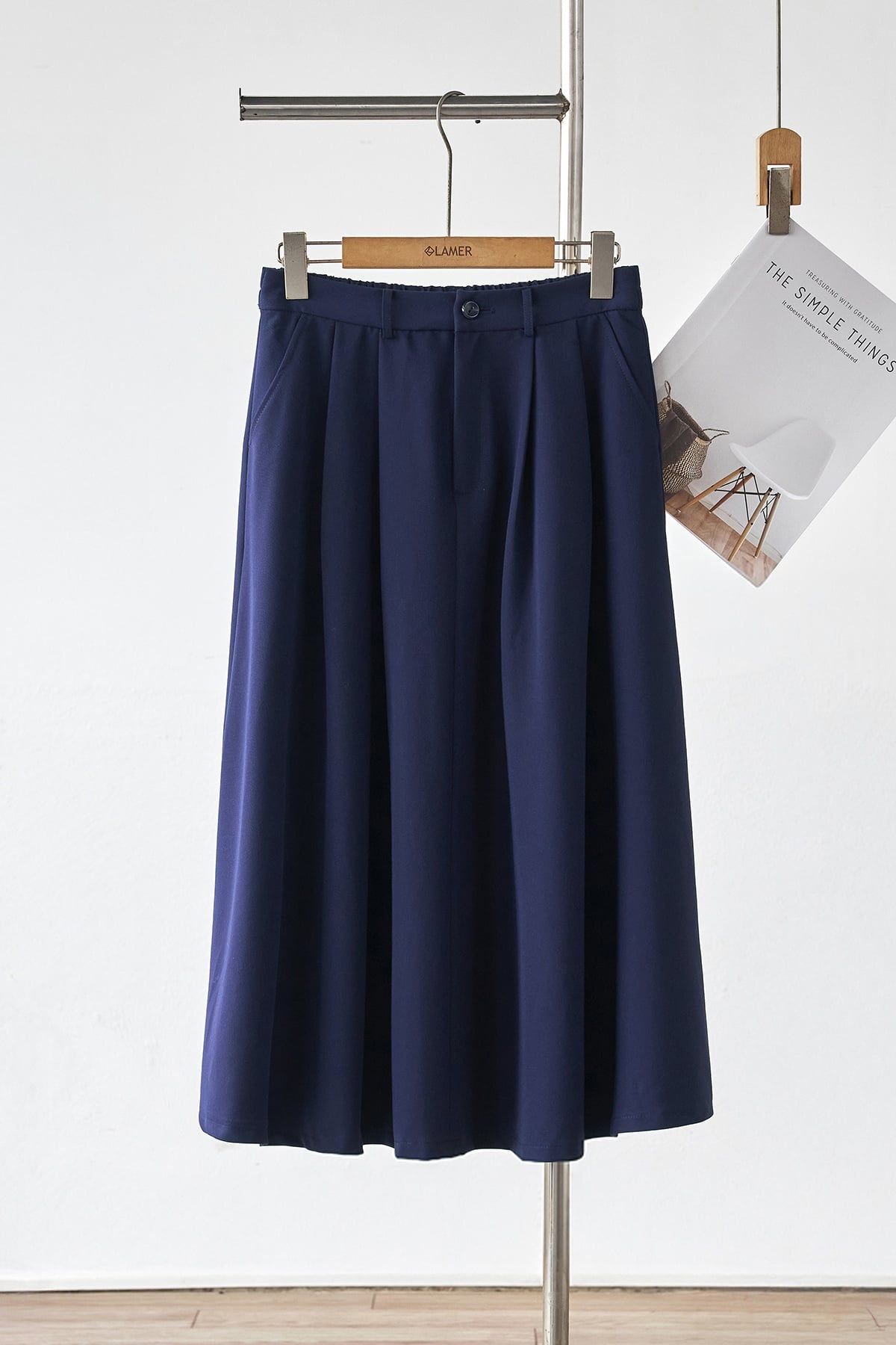 Chân váy xoè chun sau ly bung - L62L26Q003