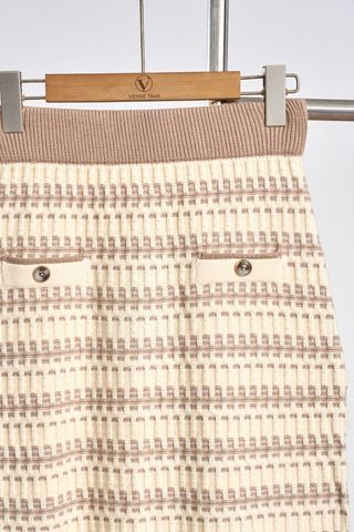 Chân váy len dáng dài phối cạp - L62M25T001