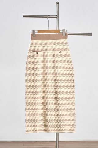 Chân váy len dáng dài phối cạp - L62M25T001