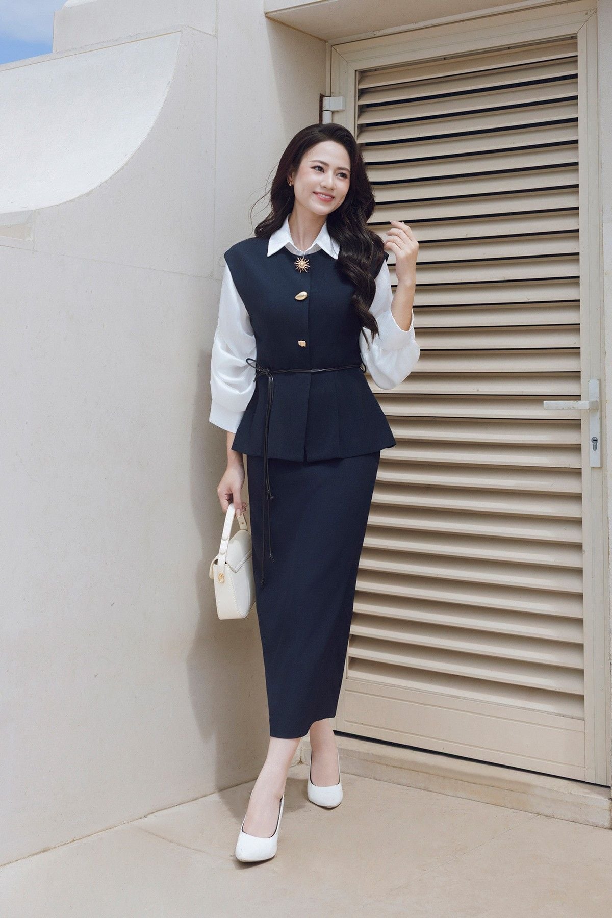 Chân váy suông dài xẻ sau - L62M25T006 (Hàng đặt trước)