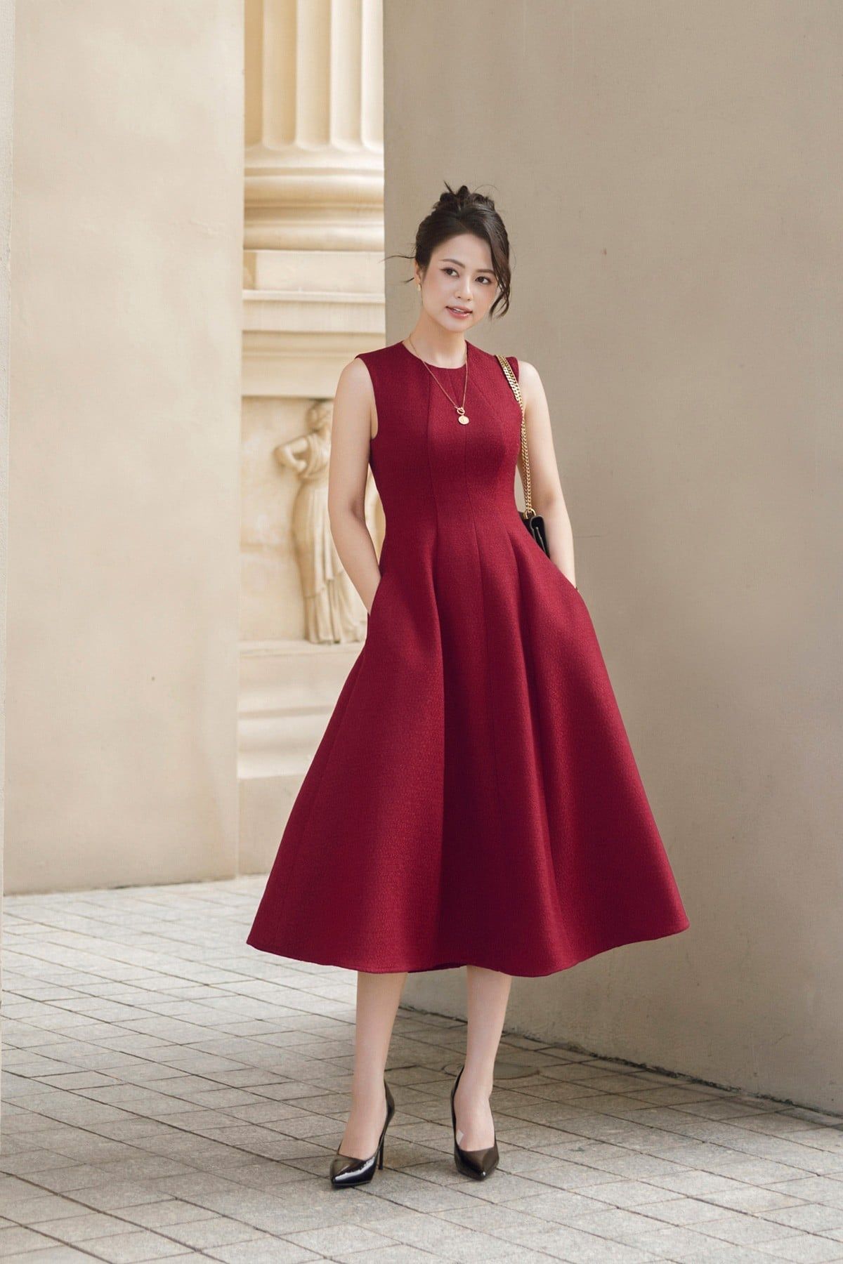 Đầm dạ sát nách bổ mảnh - L63L25T007