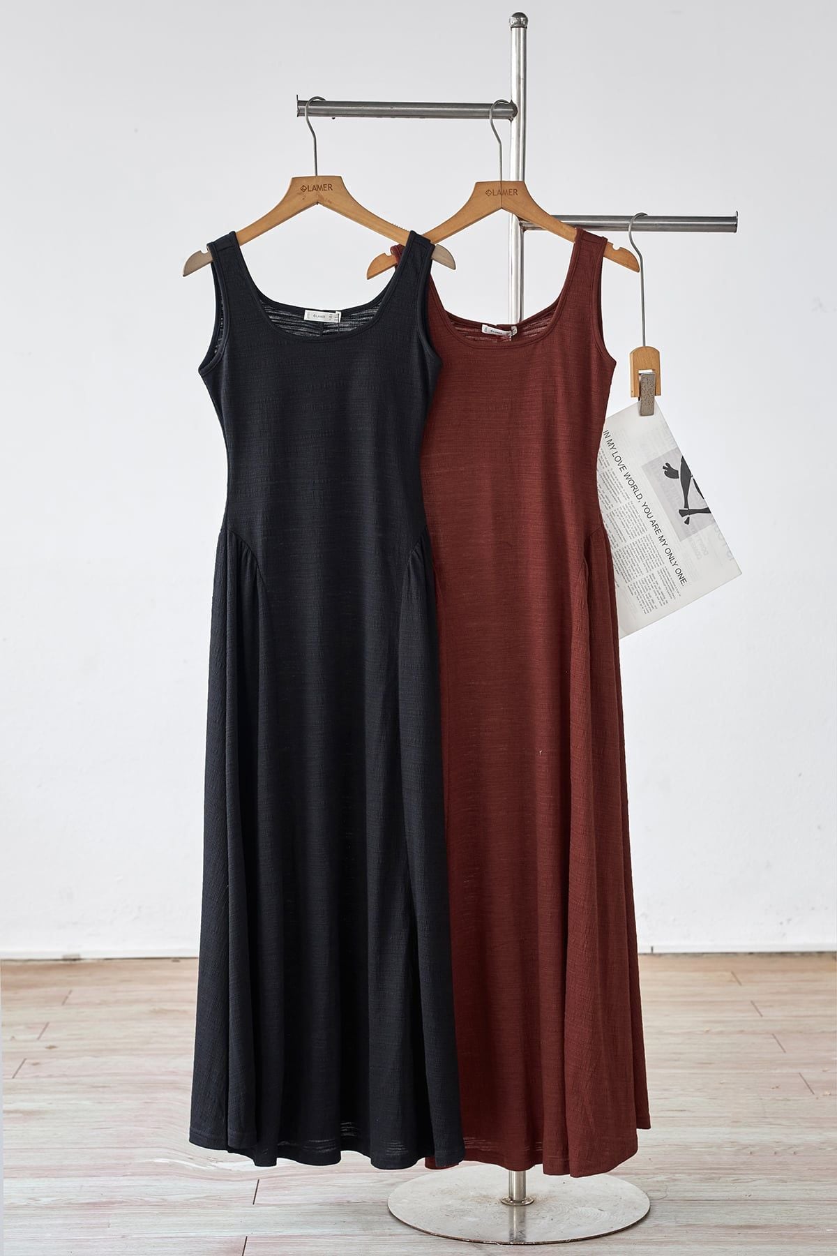 Đầm xòe nhún hông đệm ngực - L63L26H005