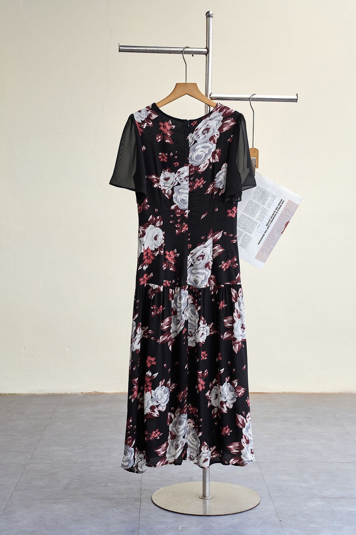 Đầm maxi xòe nhún eo phối ngực - L63M26H024
