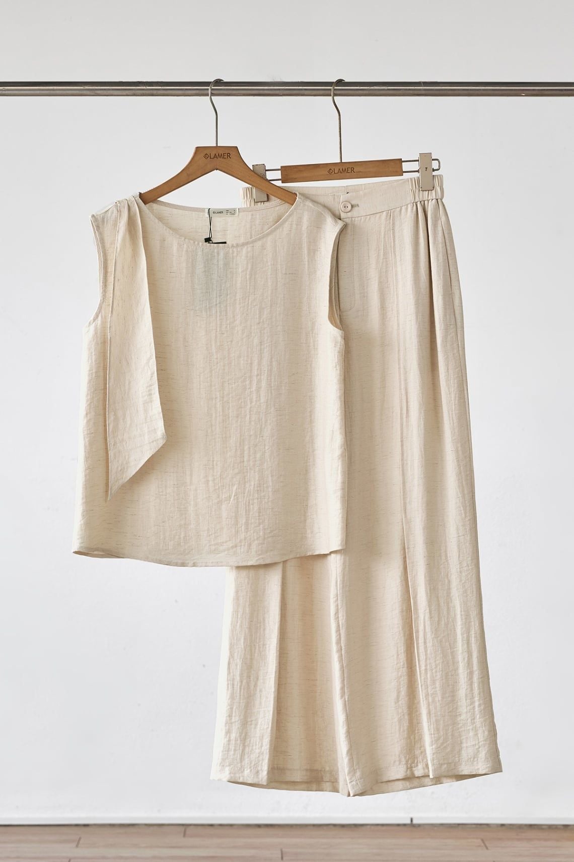 Quần ống rộng chun sườn - L64W26H002