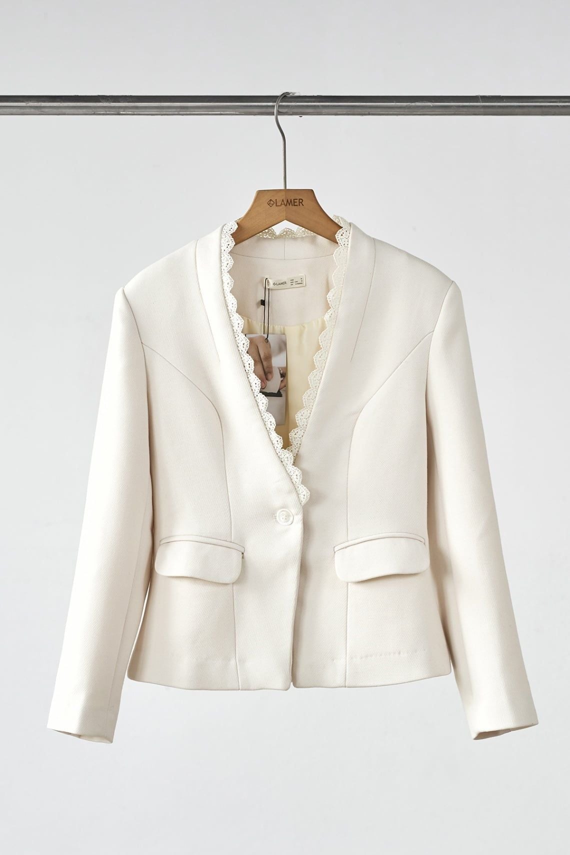 Áo vest 2 lớp cổ phối ren - L65B25Q019