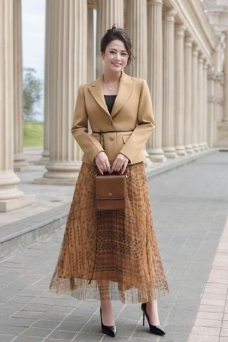 Áo vest cổ hai ve kèm đai eo - L65B25T011 (Hàng đặt trước)