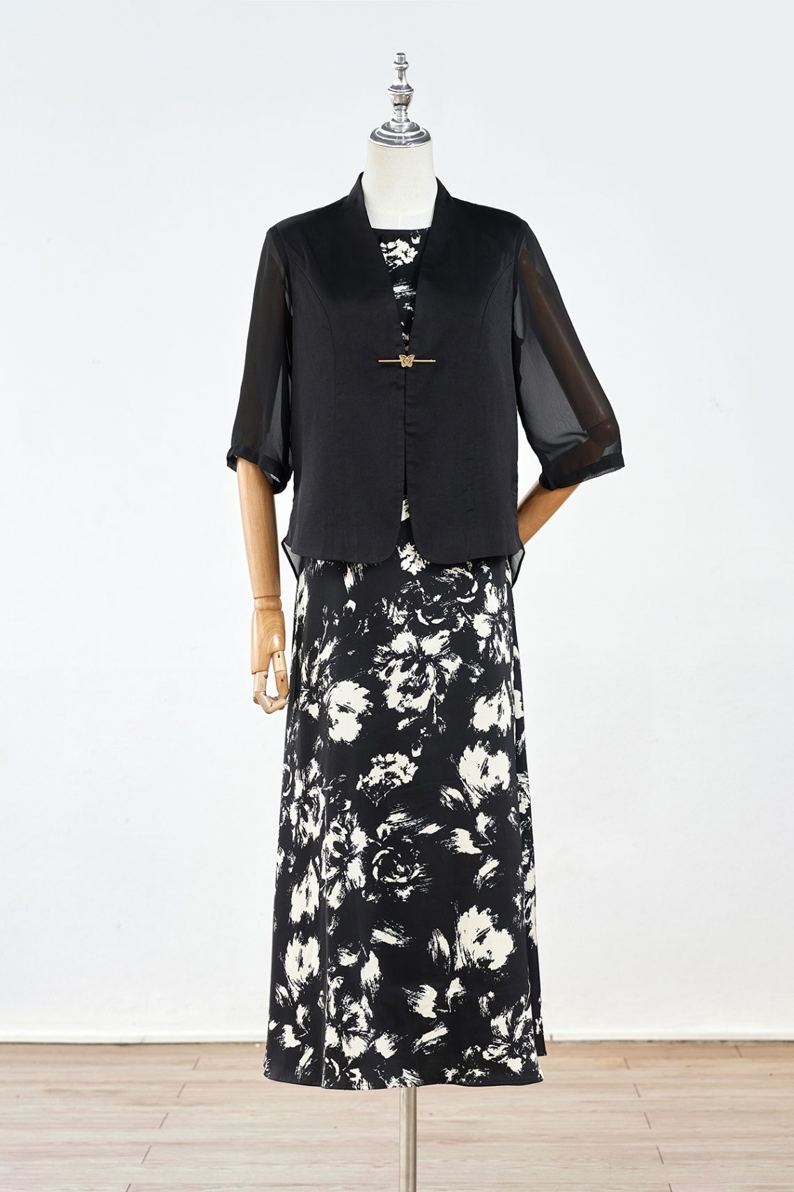 Áo peplum lụa tay lỡ vạt tròn - L65D26Q003