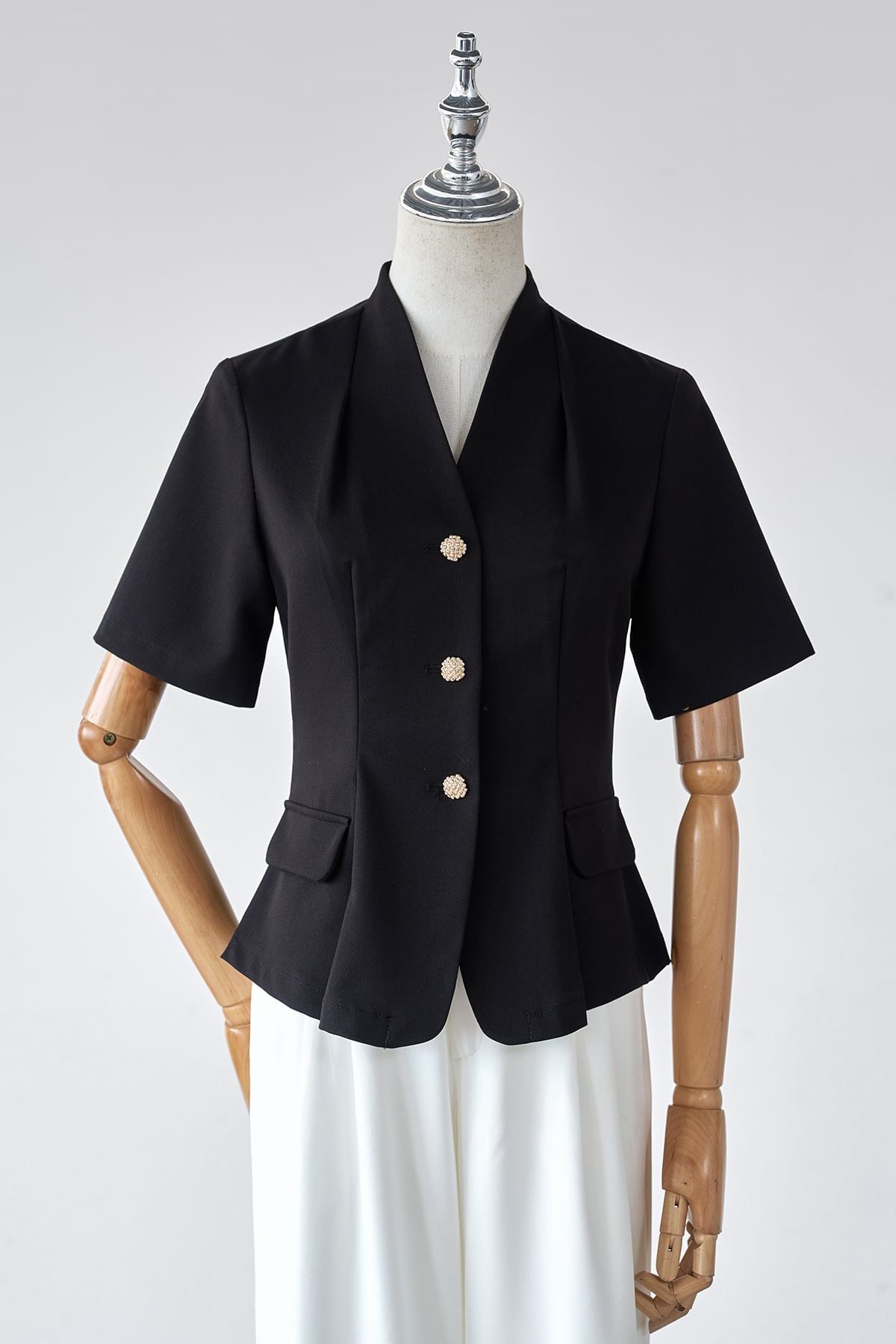 Áo đờ mi cổ leo nắp túi - L65D26Q005