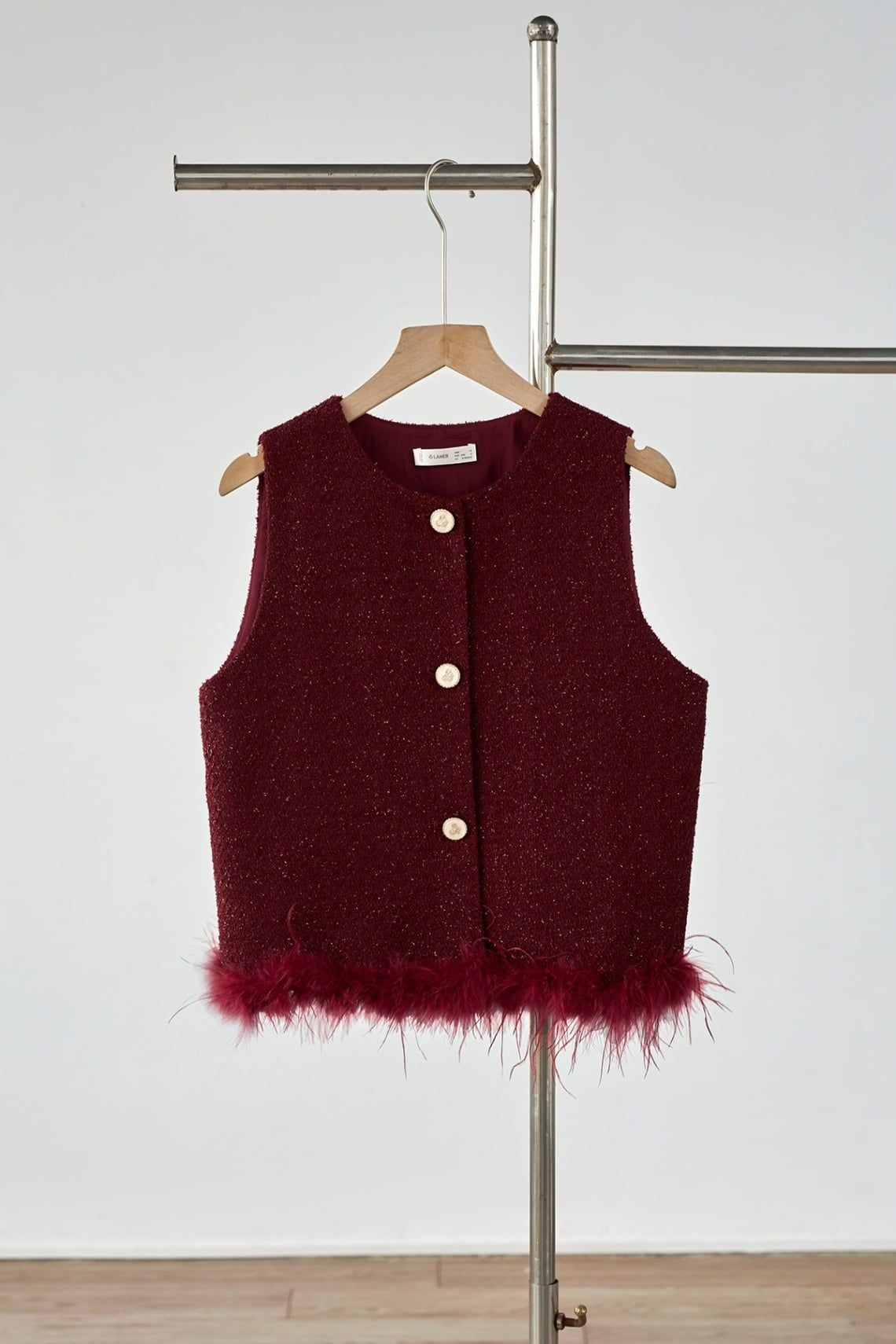 Áo khoác gile phối gấu lông vũ - L65G25T019