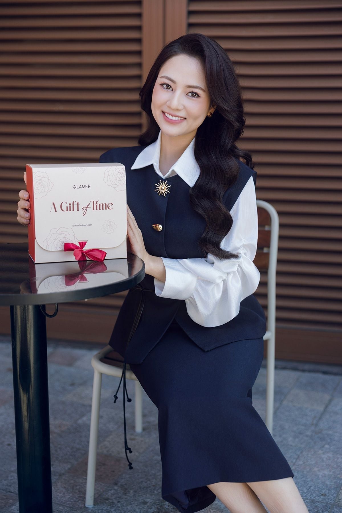 Áo gile dáng rộng cổ tròn phối dây đai eo - L66C25T003 (Hàng đặt trước)