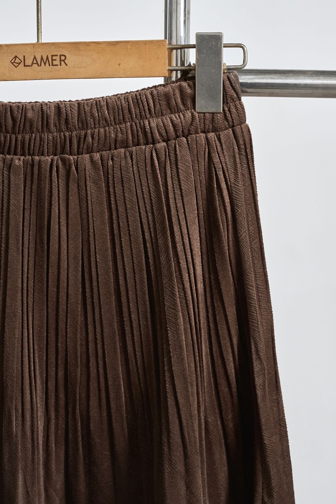 Chân váy nhung dáng xoè cạp chun phối ren - N62L25Q023