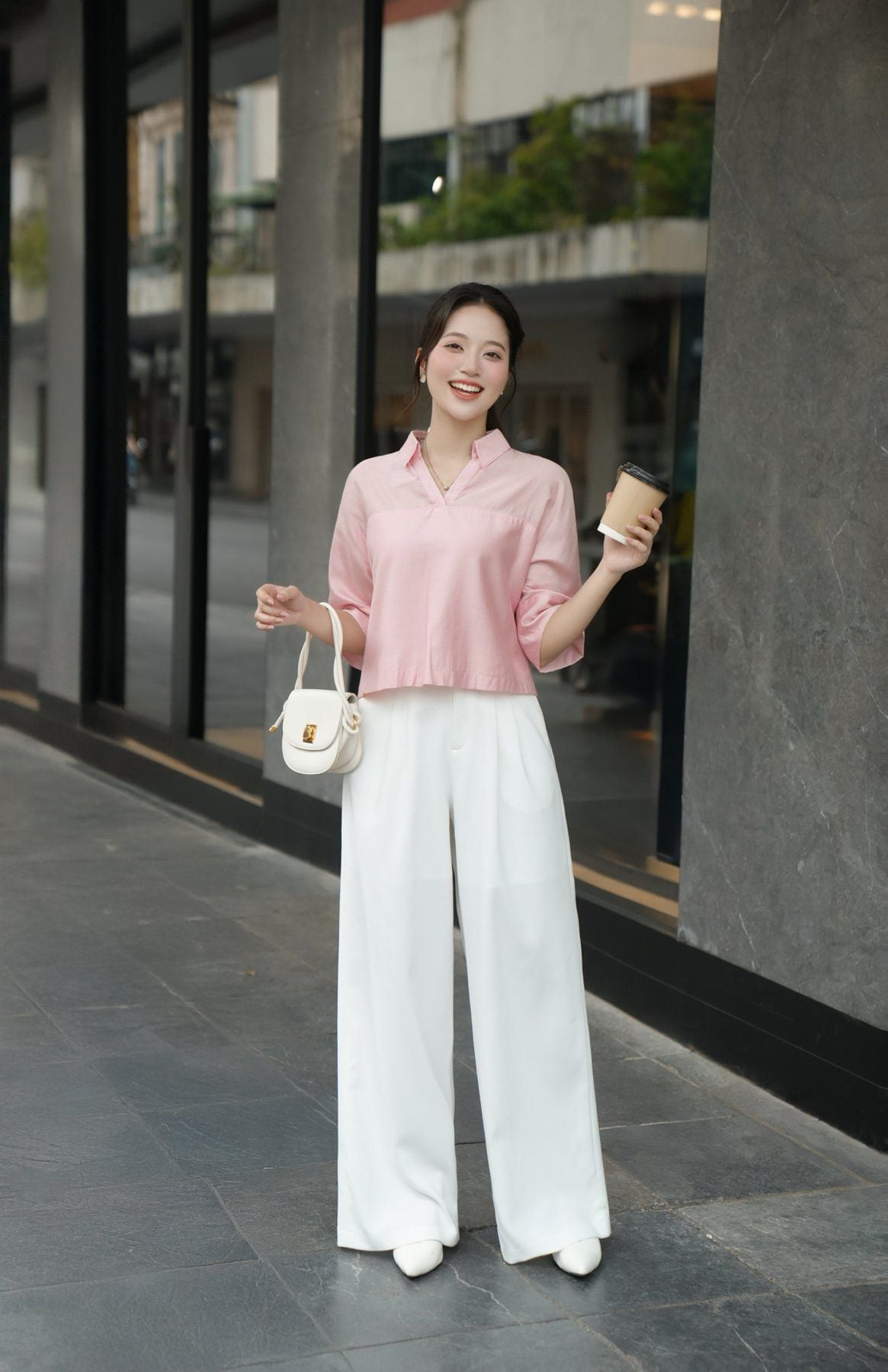 Áo cổ V tay cánh dơi - O61B25H010