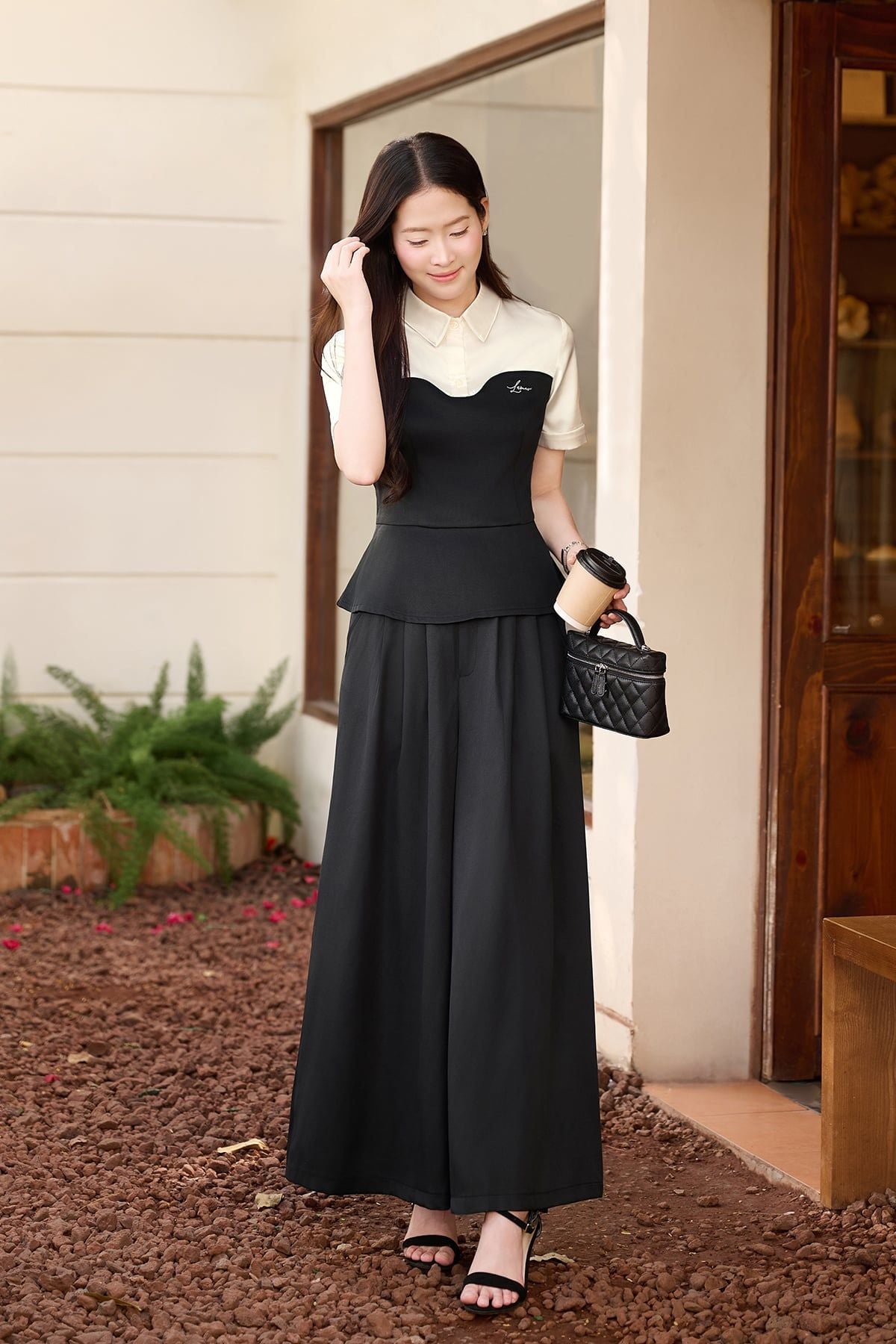 Quần ống rộng chun sau - O64W25Q003