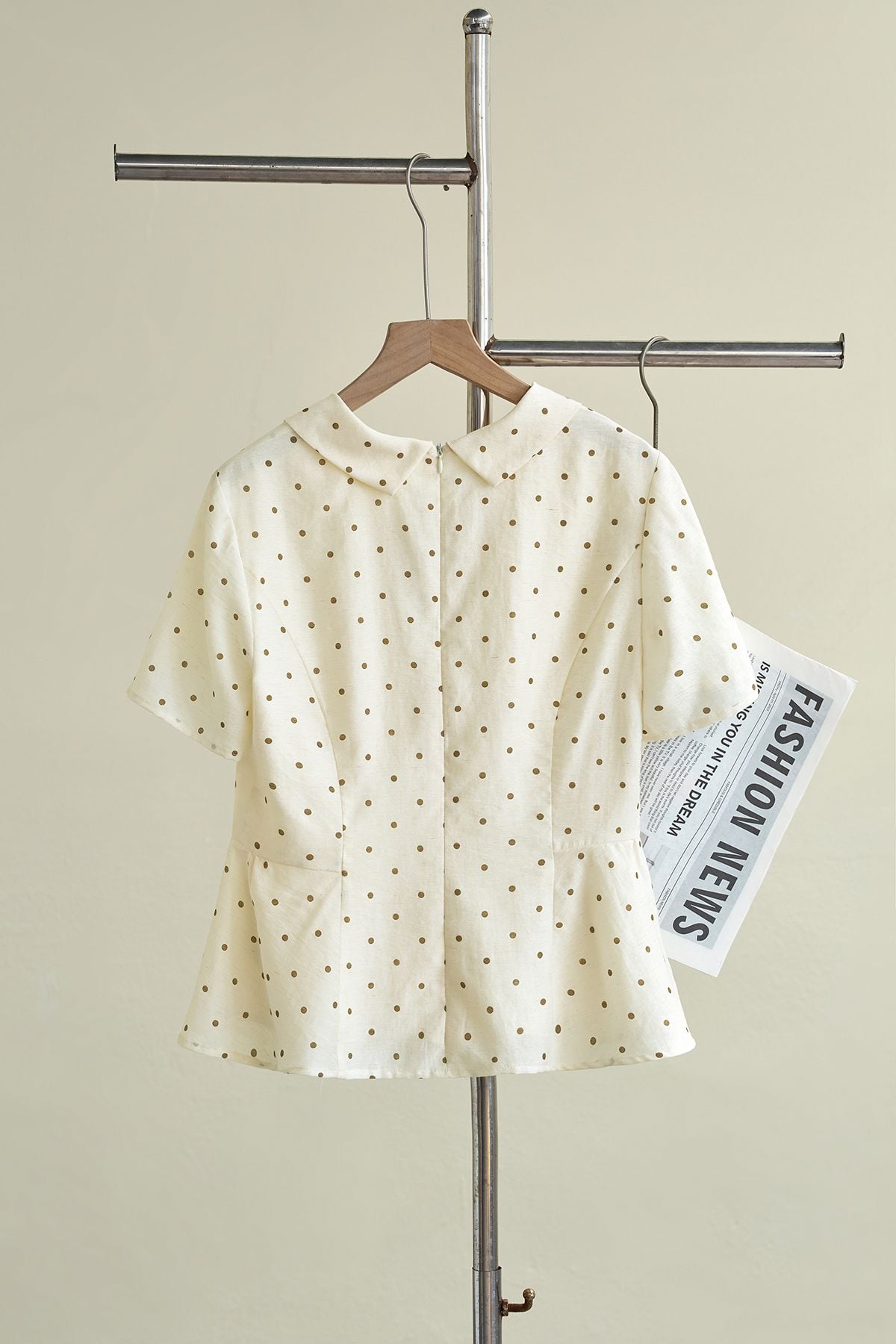 Áo peplum cộc tay cổ bẻ đính nơ - O61B26H012