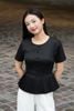Áo peplum cộc tay dập ly gấu  - O61B26H013