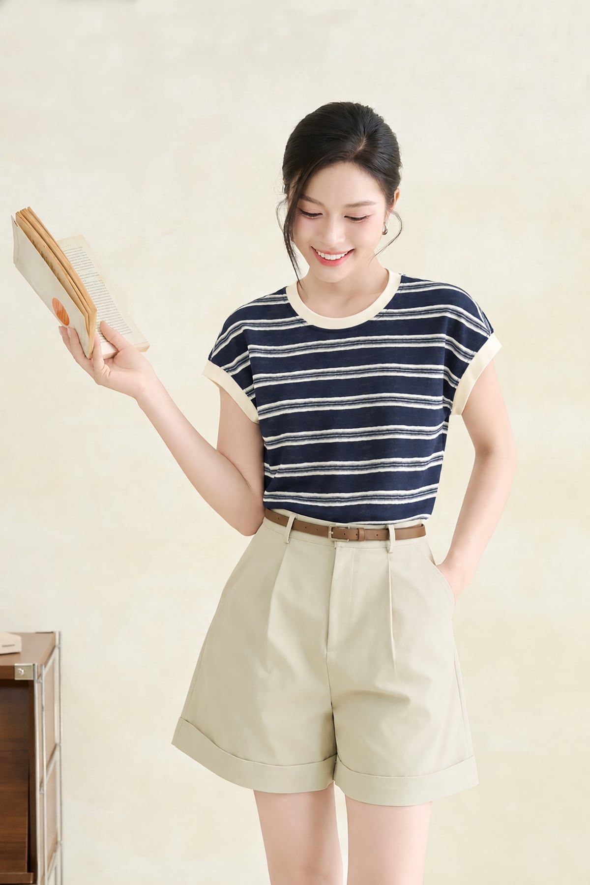 Áo thun vai chờm cổ phối - O61B26H027
