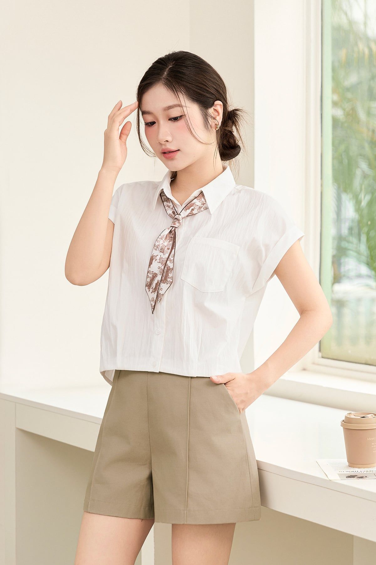 Quần short dáng rộng túi chéo - V64S26H006