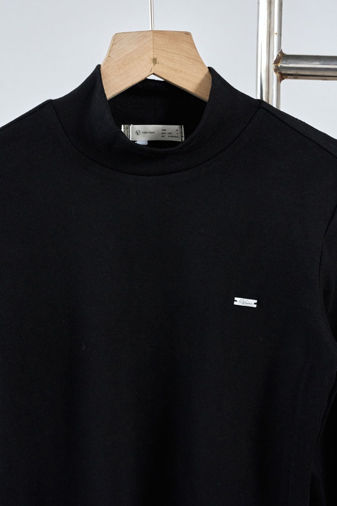 Áo len dáng ôm cổ 5F - O61O25T008