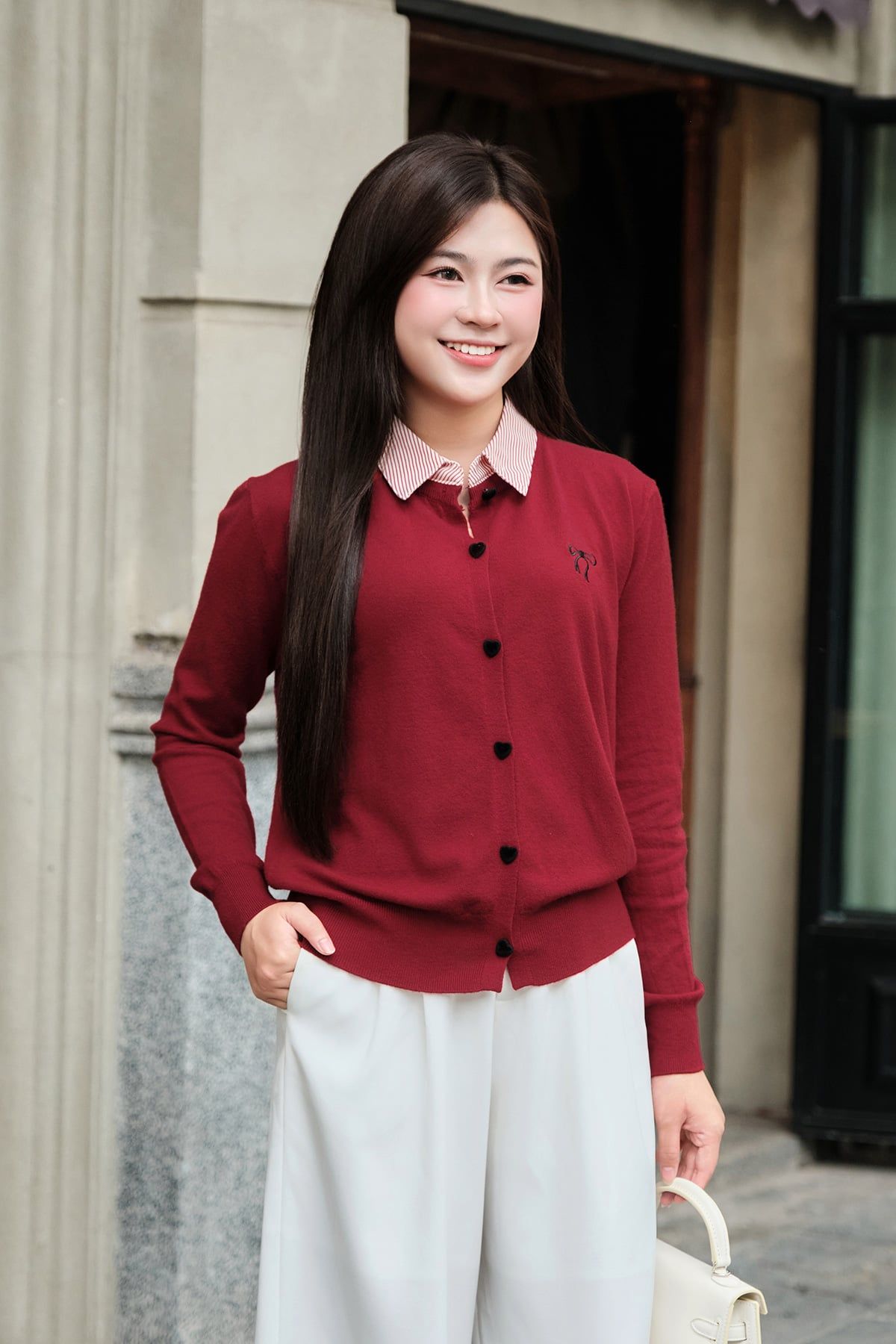 Áo len cardigan phối cổ - O61W25Q016