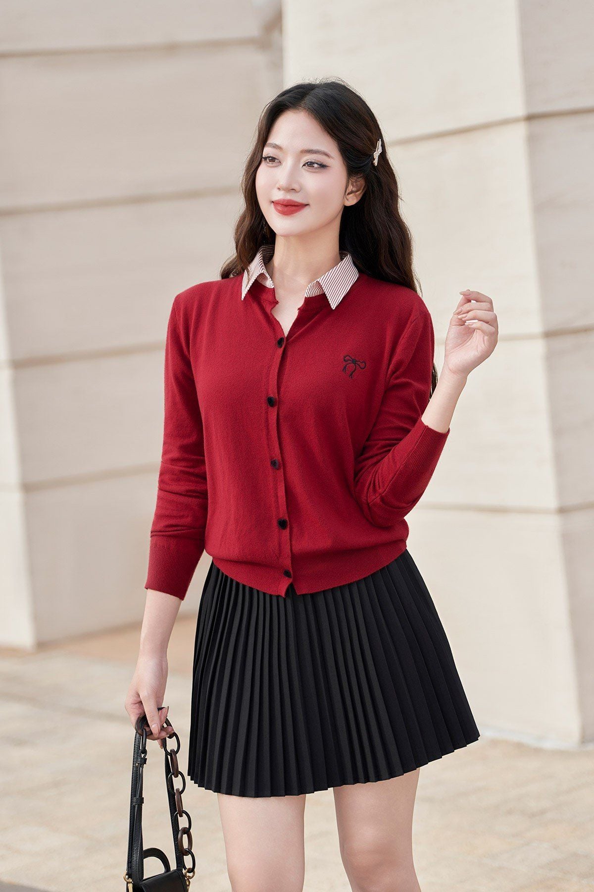 Áo len cardigan phối cổ - O61W25Q016 (Hình thêu ngẫu nhiên)