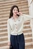 Áo len cardigan phối cổ - O61W25Q016 (Hình thêu ngẫu nhiên)