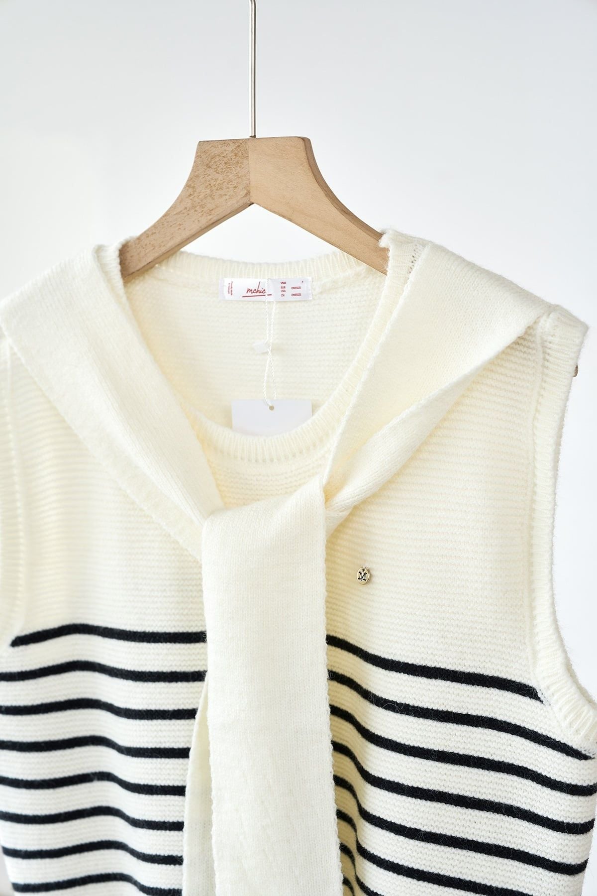 Áo len gile cổ tròn khăn liền kẻ ngang - O61W25Q021