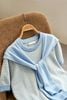 Áo len kẻ bo gấu cộc tay khăn vai - O61W26Q027