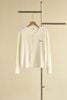 Áo cardigan cổ tròn thêu ngực - O61W26Q051