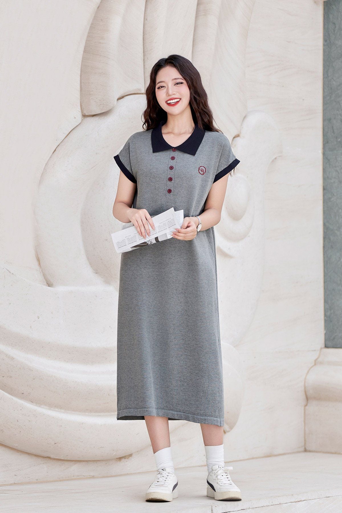 Đầm cổ bẻ vai chờm phối màu thêu ngực - O63T25Q006