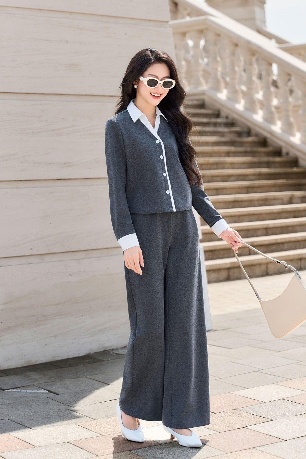 Quần nỉ ống rộng cạp chun - O64W25T002