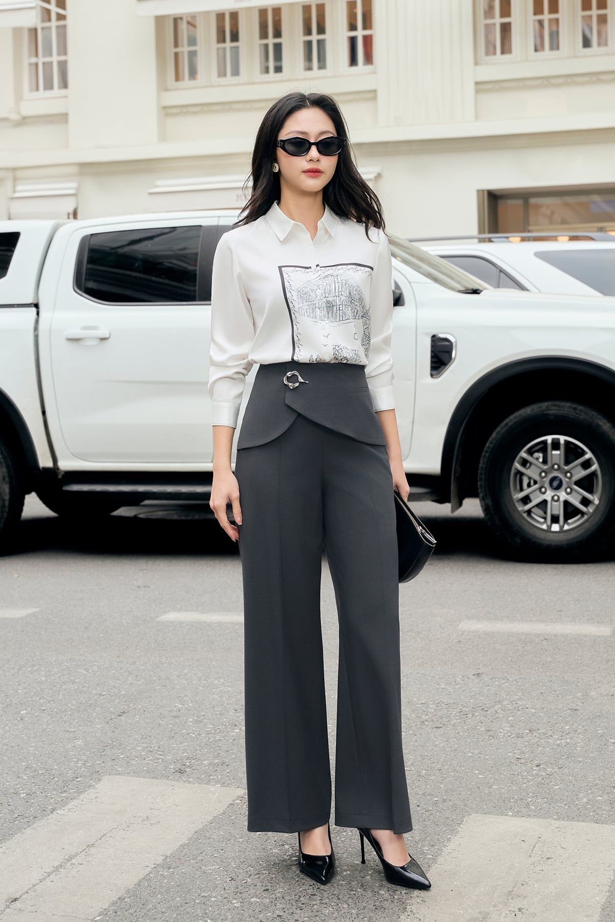 Quần ống rộng cạp phủ ngoài - O64W26Q001