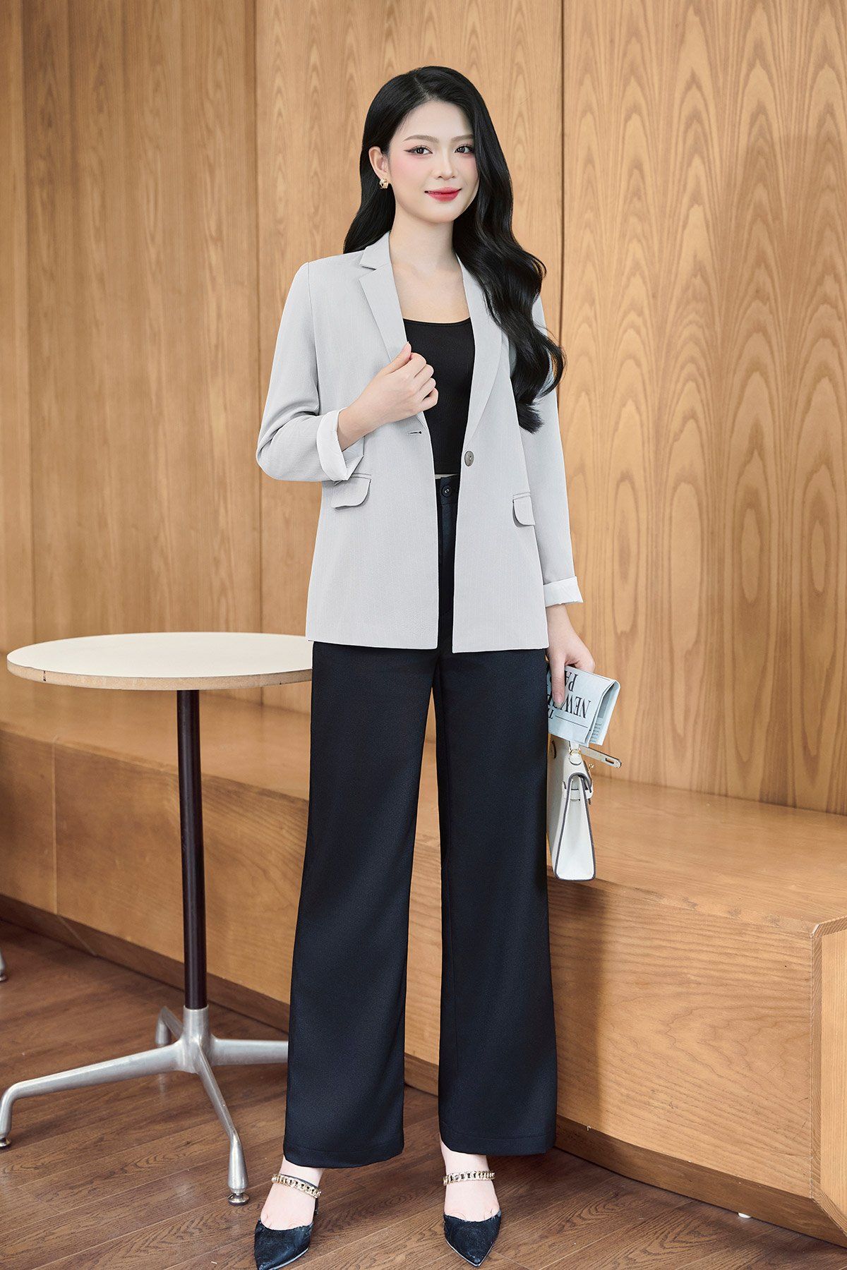 Áo vest xẻ lưng phối gấu tay - O65B25T001