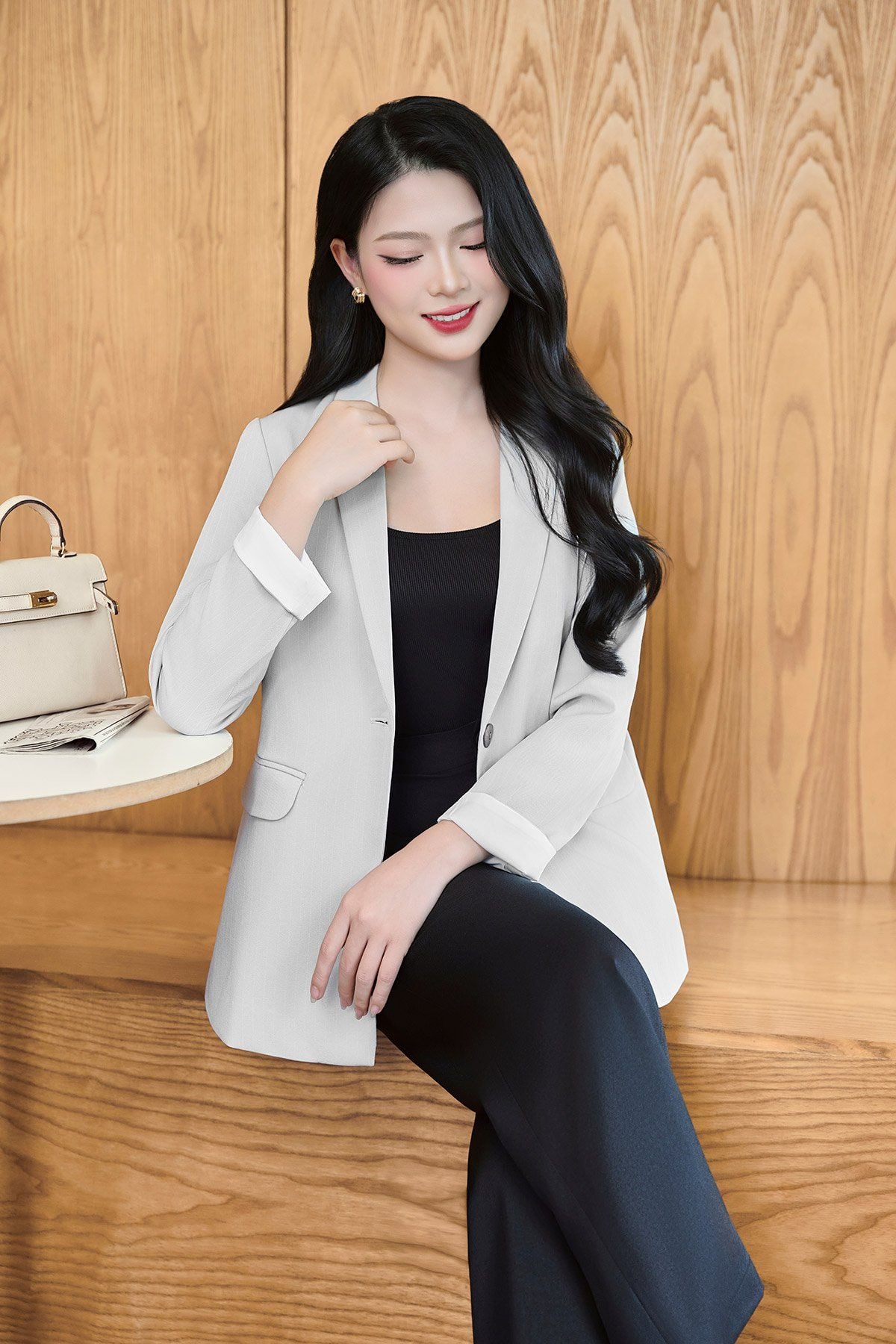 Áo vest xẻ lưng phối gấu tay - O65B25T001