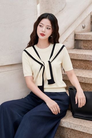 Khăn len choàng vai phối màu viền - O6AO26Q008