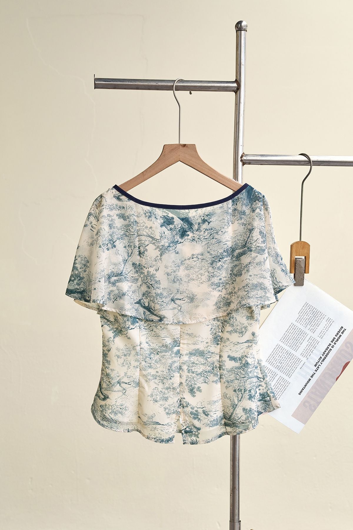 Áo peplum cổ tròn phối phủ rời thắt nơ - S61B26H010