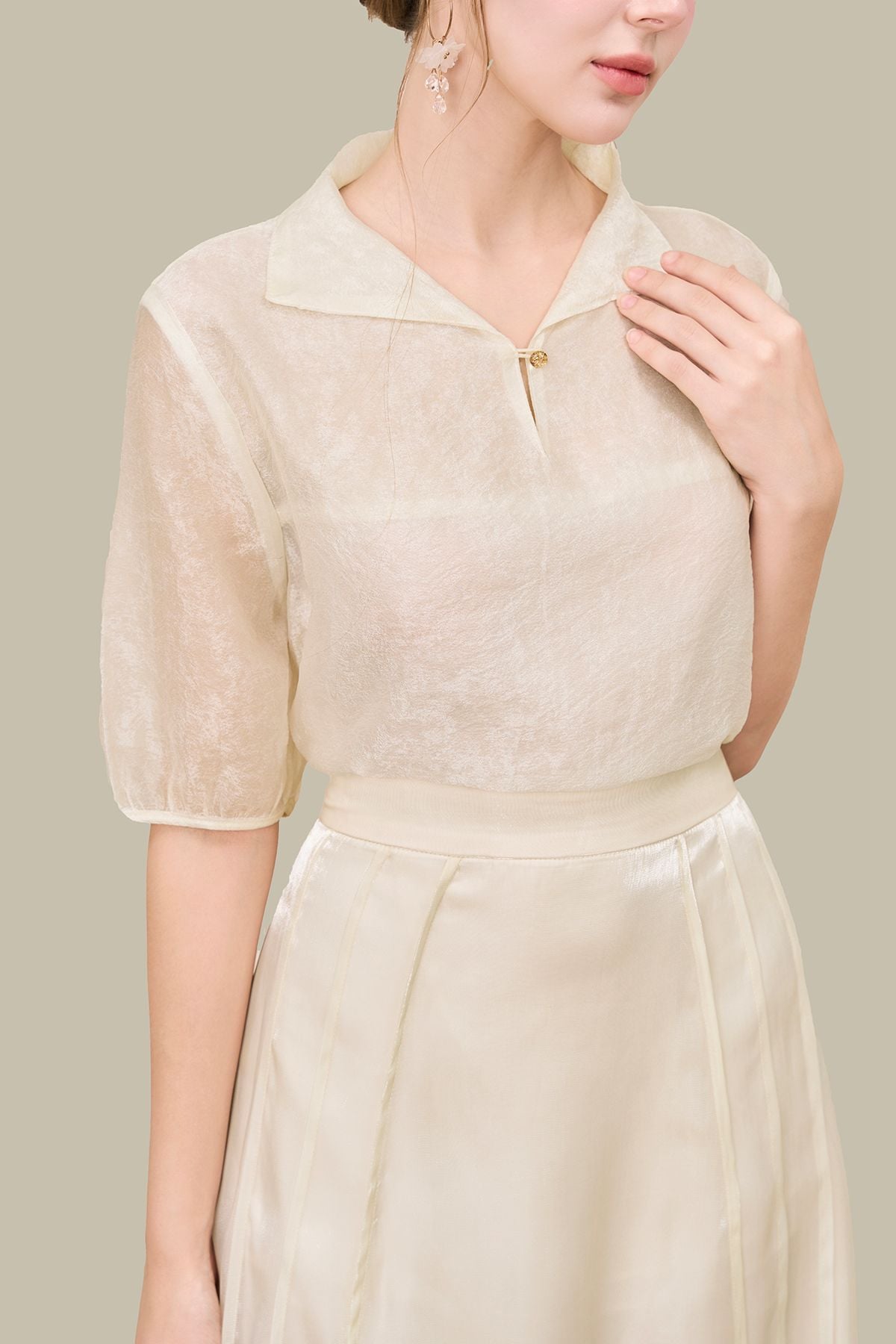 Áo suông cổ dựng - S61B26Q022