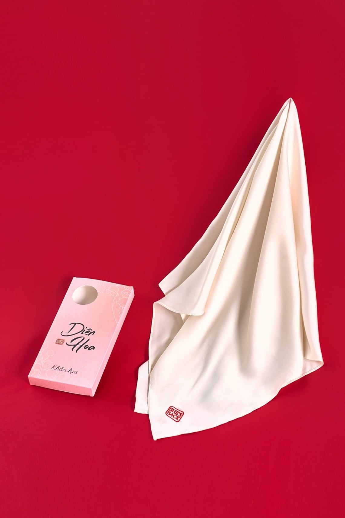 Khăn lụa - S6AO25Q001